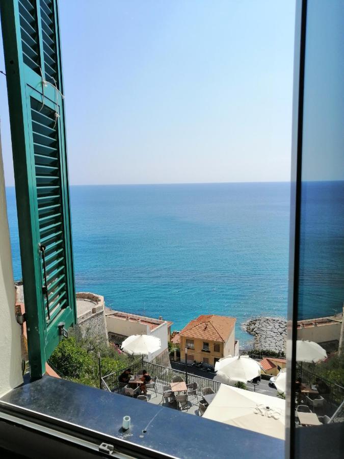 Appartamento Nel Borgo Con Splendida Vista Sul Mare Cervo Bagian luar foto